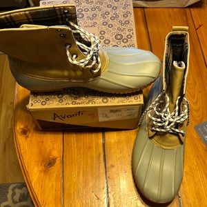 Avanti Rain Booties-Sage & Tan - size 11